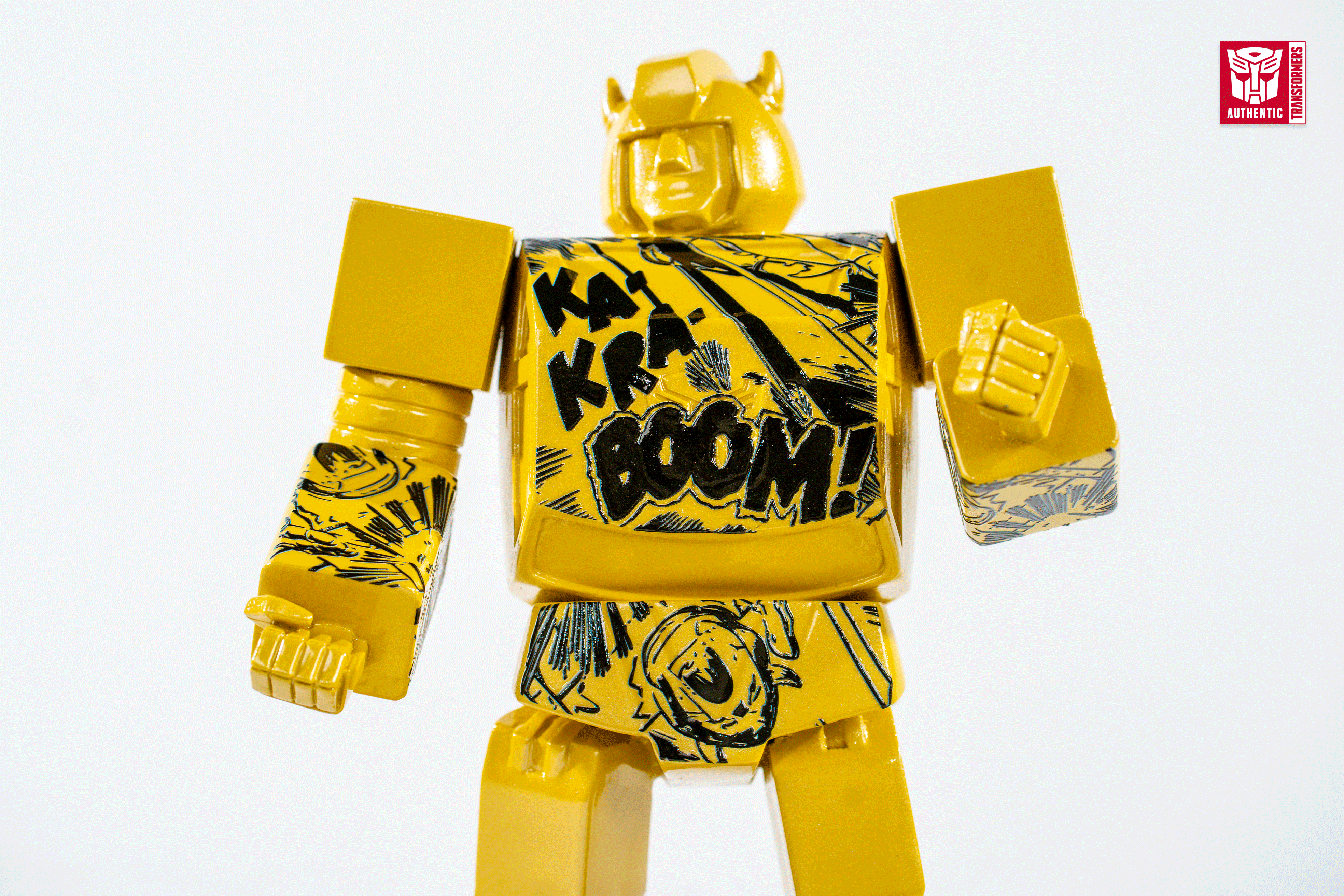 Bumblebee zoomed