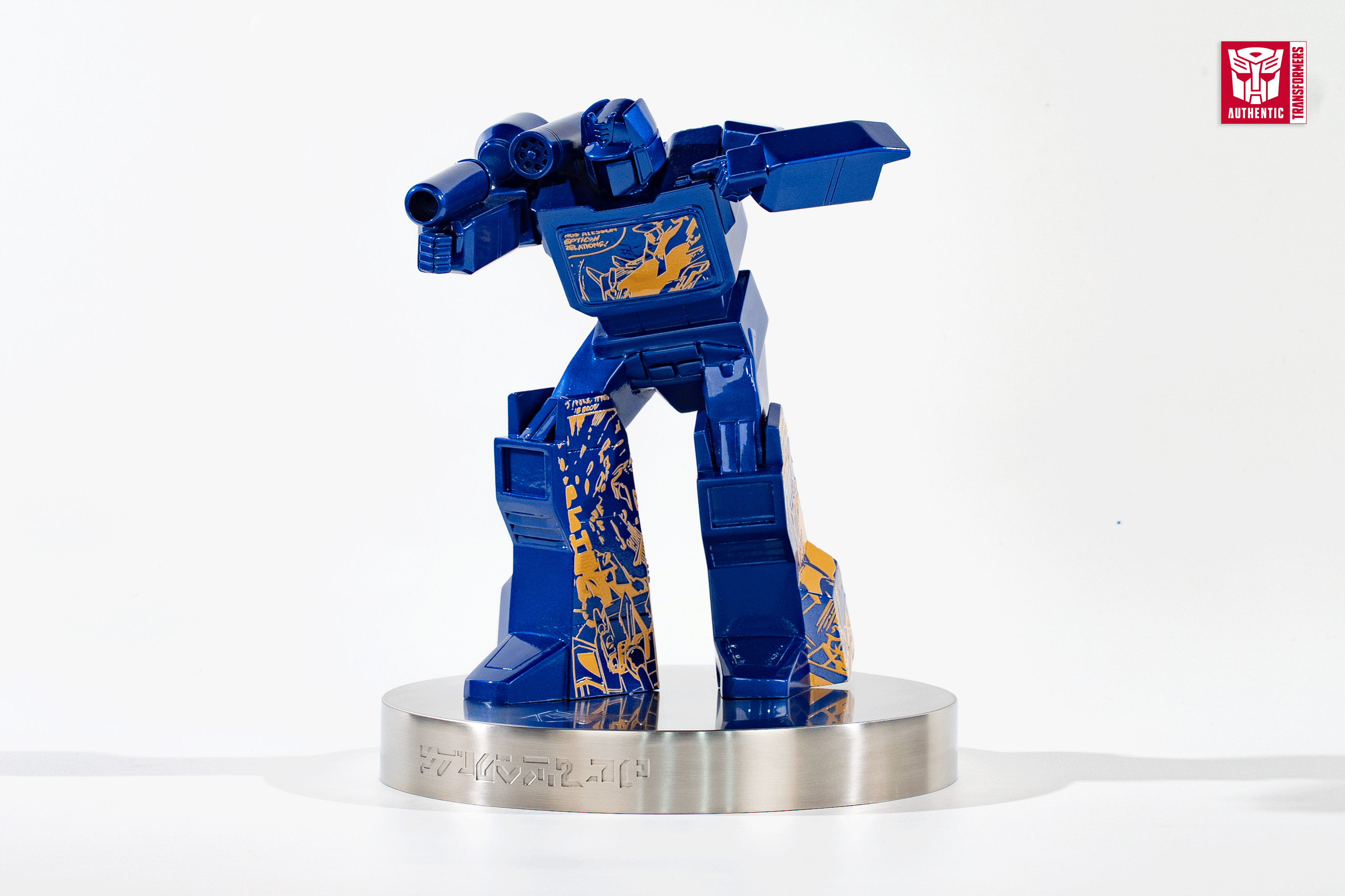 Soundwave statue